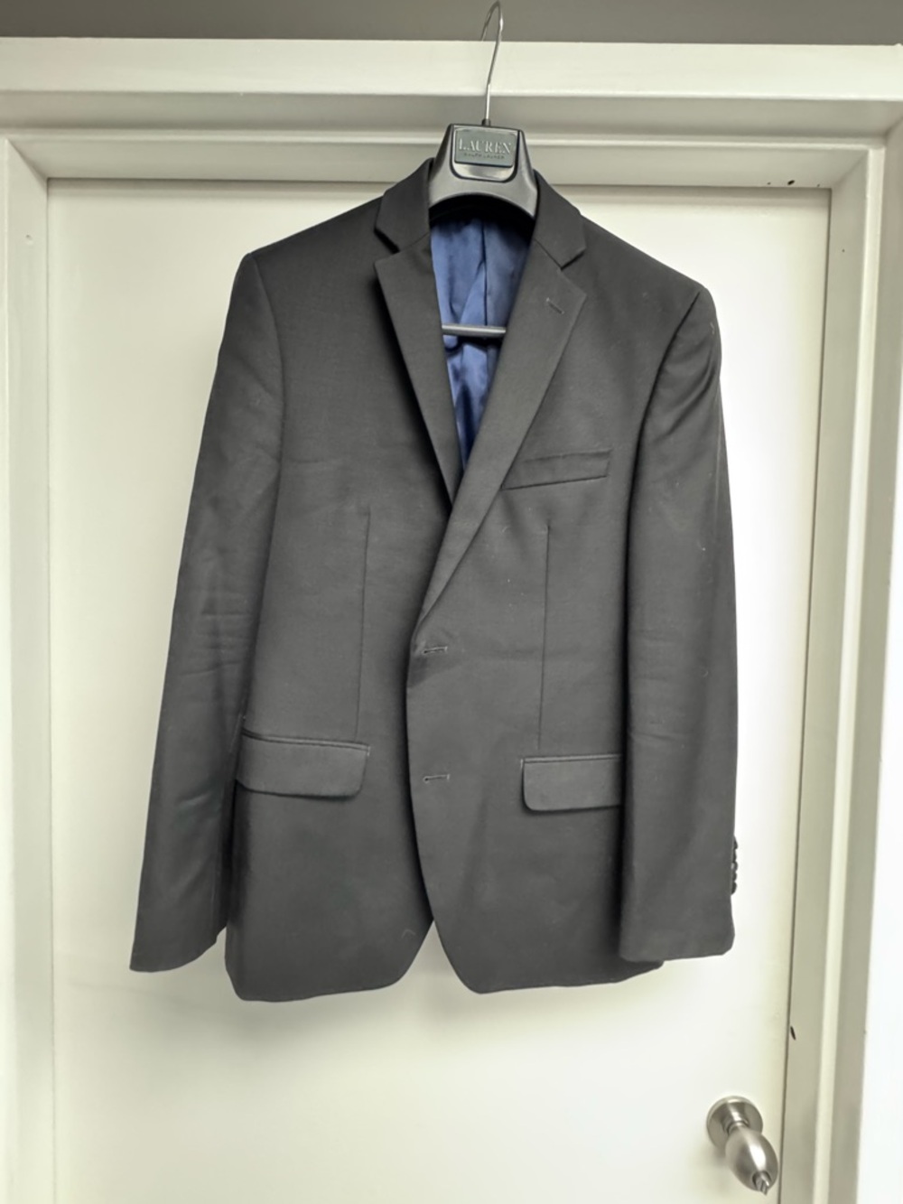 TALLIA Black Single-Breasted Men's Blazer with Navy Lining